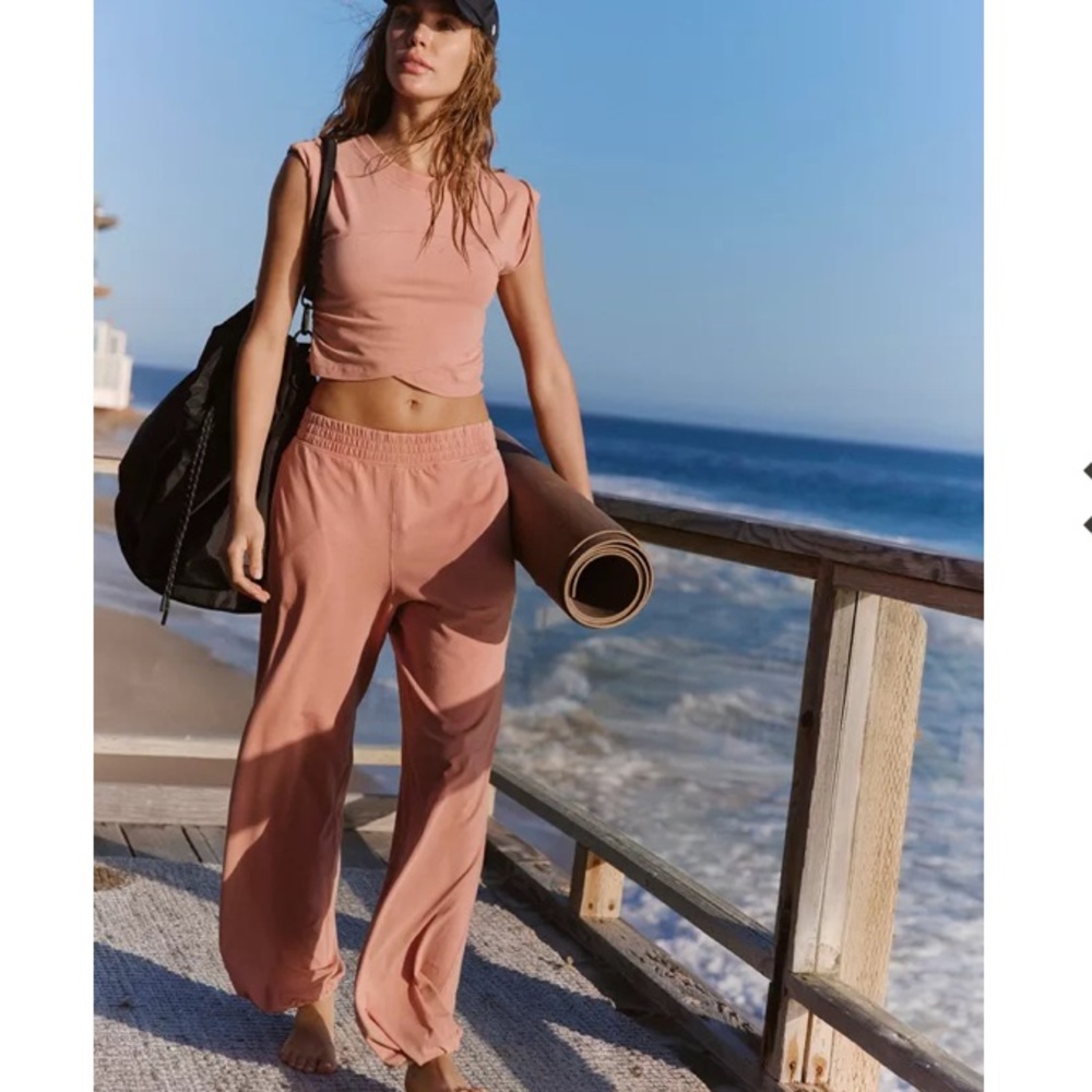 FP Movement SET Hot Shot Crossover Top & Joggers Petal Dusty Pink NWT M/L